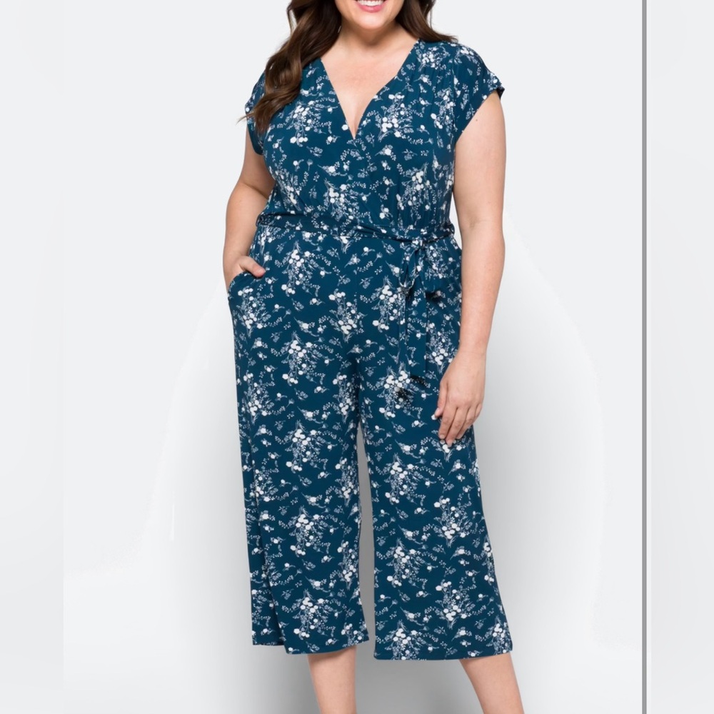 Kaileigh Navy Floral Jumpsuit